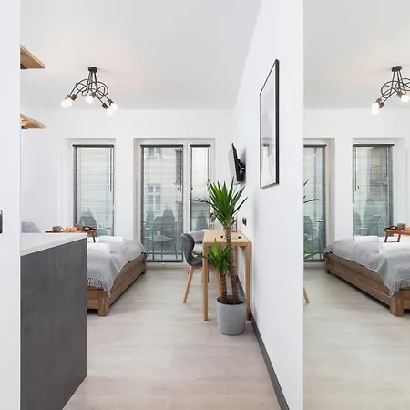 - Rakowicka 14 Street * Krakow